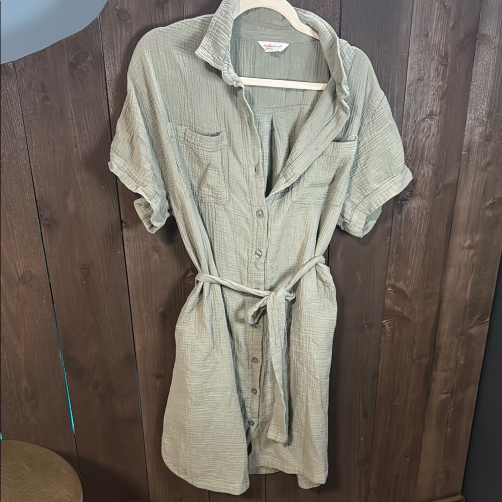 Green linen Button-Up Dress with adjustable waist wrap. Size L